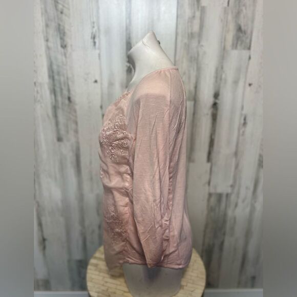 PINK BLOUSE - Picture 2 of 5